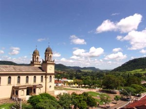 igreja2-70676053d702bb7fb11cb6ea4f3d0912